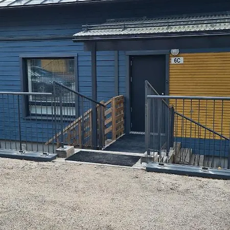 Talo Saunalla Ja Sähköauton Oma Type2 Latauspiste Vantaa