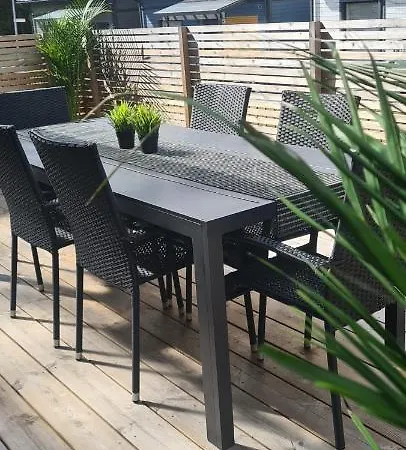 Talo Saunalla Ja Sähköauton Oma Type2 Latauspiste *