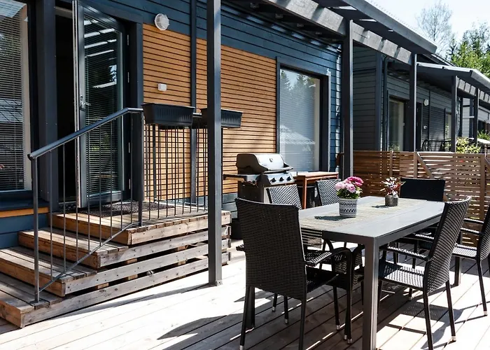 Talo Saunalla Ja Saehkoeauton Oma Type2 Latauspiste